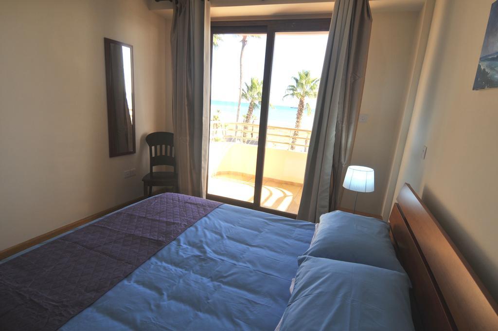 Ithaki Phinikoudes Apartment No. 202 Larnaca Quarto foto