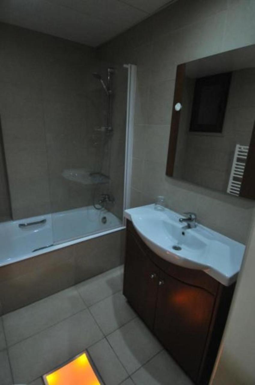 Ithaki Phinikoudes Apartment No. 202 Larnaca Exterior foto